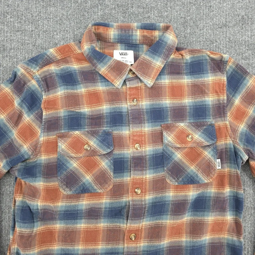 Vans Shirt Mens Small Blue Brown Plaid Flannel‎ Tailored Fit Button Up Casual - Picture 2 of 9
